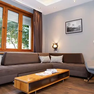  Apartamento 3-bedroom - Urban Art Gallery - Free Parking!